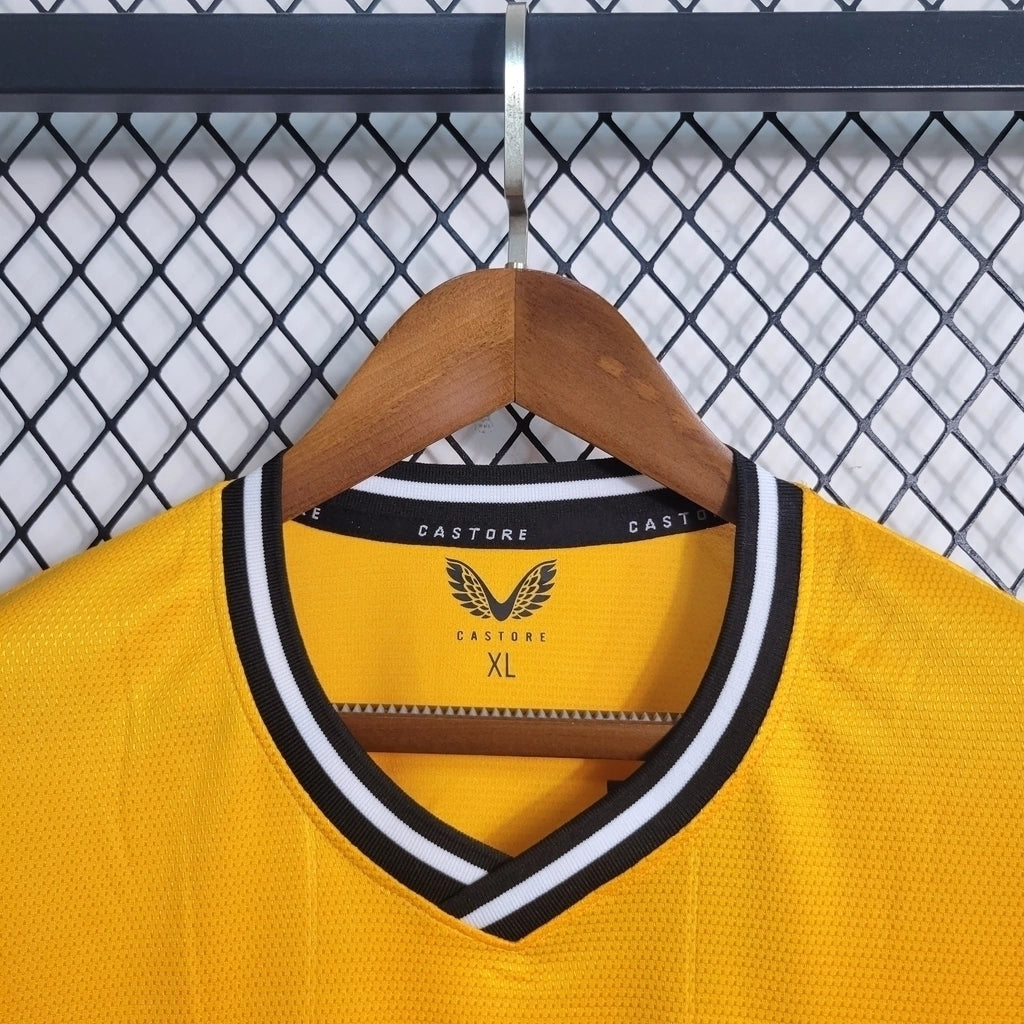 Wolverhampton Wanderers Men's Home Kit 23/24 - Old Gold